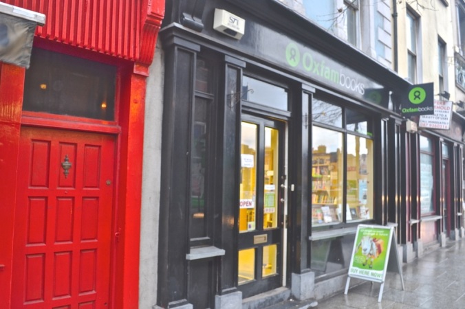 Oxfam bookshop second hand dublin parliament street