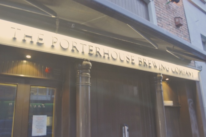 Porterhouse brewery bar pub Dublin temple bar