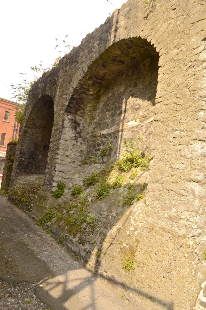 drogheda town walls, drogheda history, drogheda ruins, featherbed lane